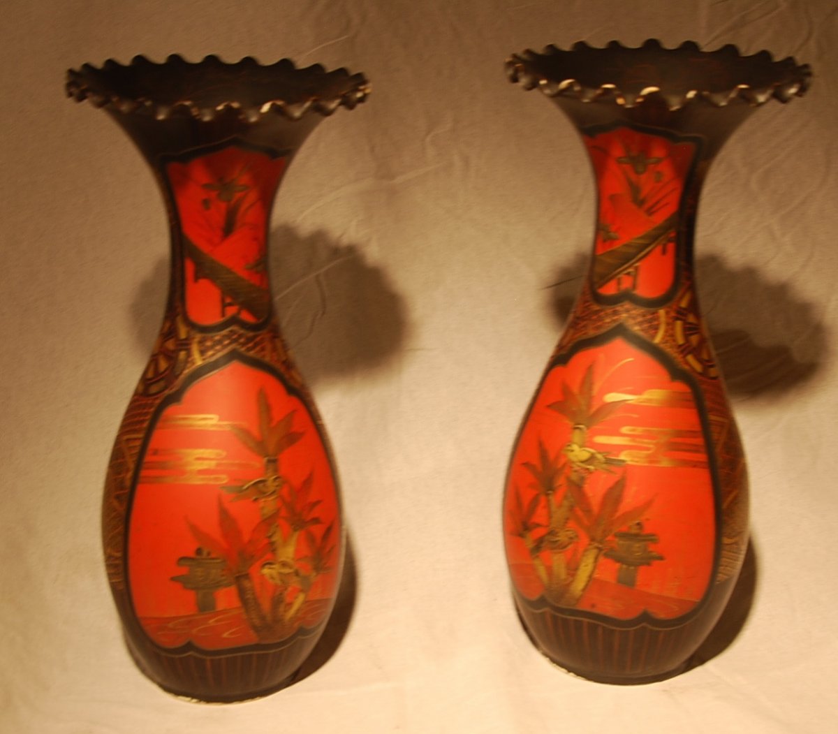 Pair Of Lacquered Arita Porcelain Vases. Japan Meiji Period