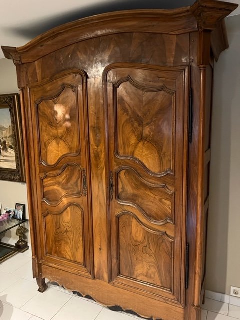 Walnut Wardrobe Early 19th-photo-2