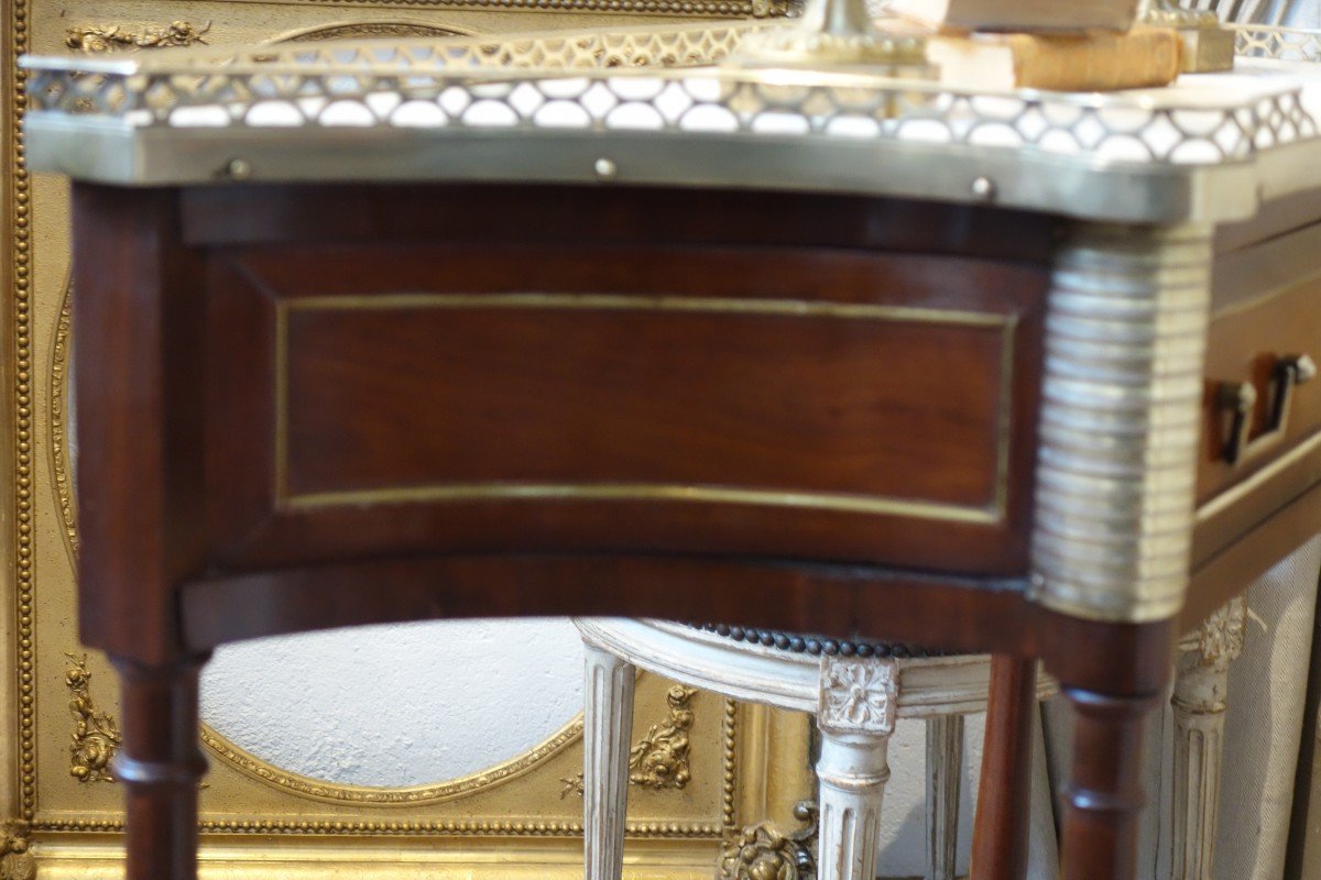 Small Louis XVI Mahogany Console -photo-4