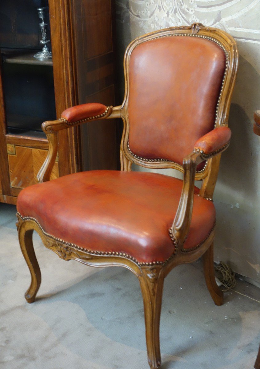 Louis XV Period Cabriolet Armchair-photo-5