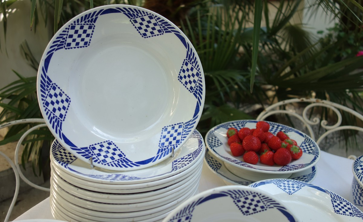  Large Table Service, Orchies Earthenware-photo-2