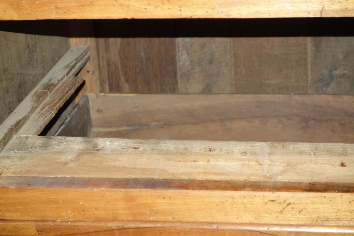 Petite commode d'époque Louis XV en noyer-photo-4