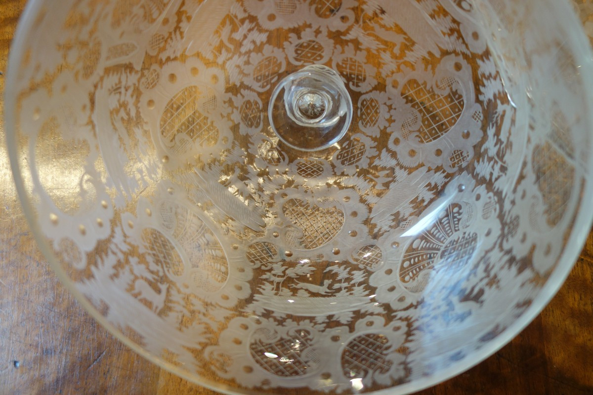 Cloche à fromage sur son présentoir en cristal gravé de Bohême XIXème siècle-photo-2