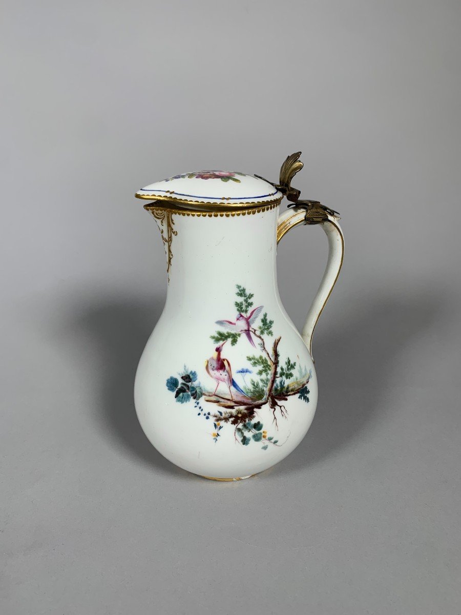 Pot à Eau Couvert En Porcelaine De Sèvres Du XVIIIe Siècle, Daté 1757-photo-7