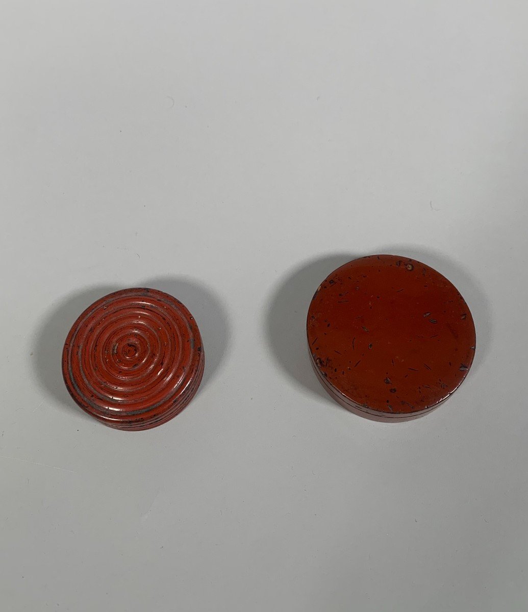 2 Round Kogo Boxes In Negoro Lacquer Early Edo Era 17th Century -photo-4