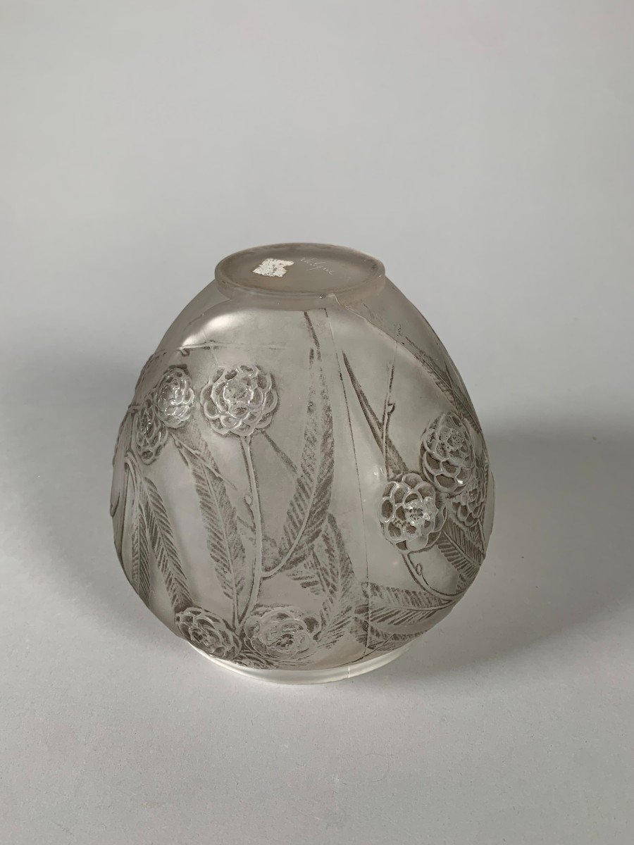 René Lalique (1860-1945) “nefliers” Vase, Circa 1930-photo-1
