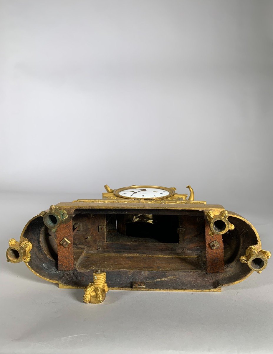 Importante Pendule d'époque Empire / Directoire Fin XVIIIeme - Début XIXeme Siecle Bronze Doré-photo-6