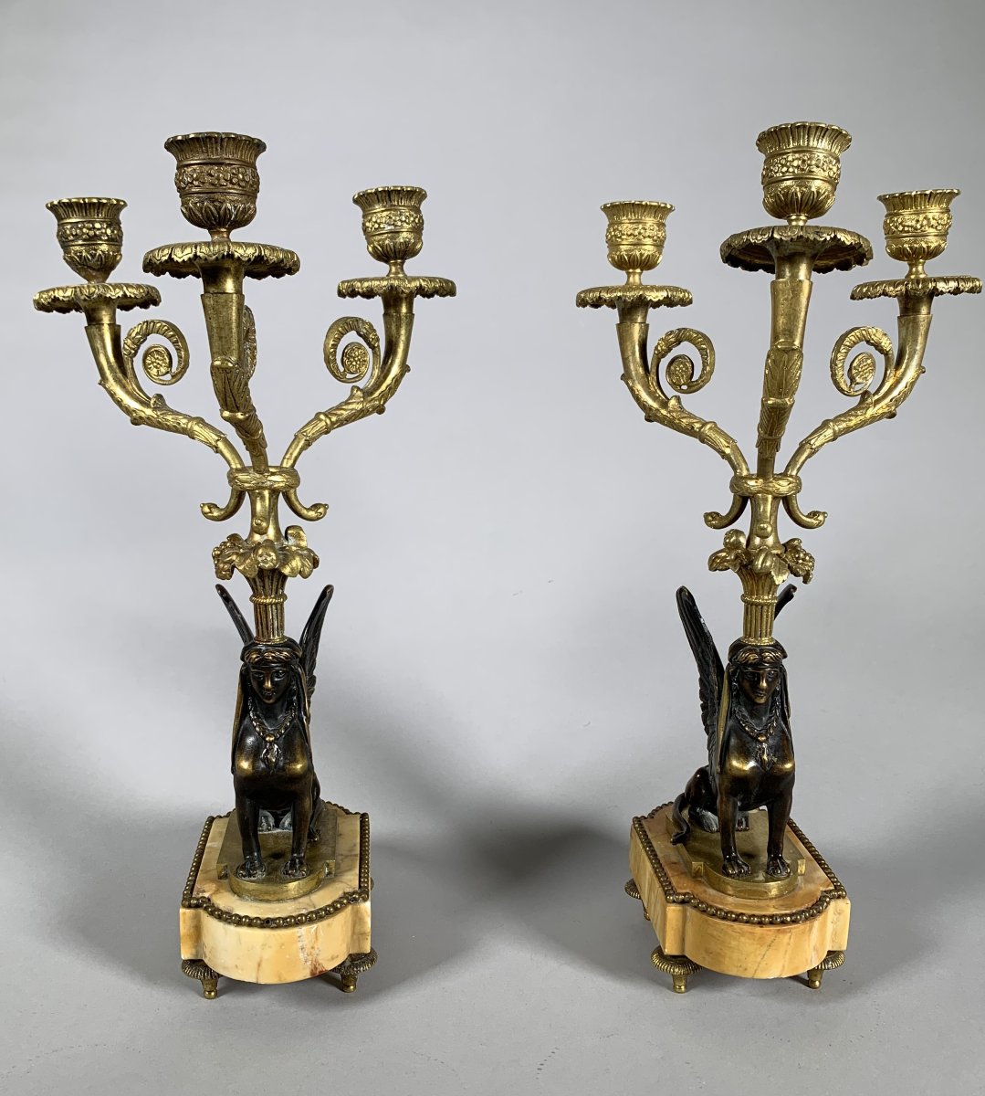 Paire De Candelabres Aux Sphinges En Bronze Dore, Début XIXeme Siècle époque Restauration-photo-2