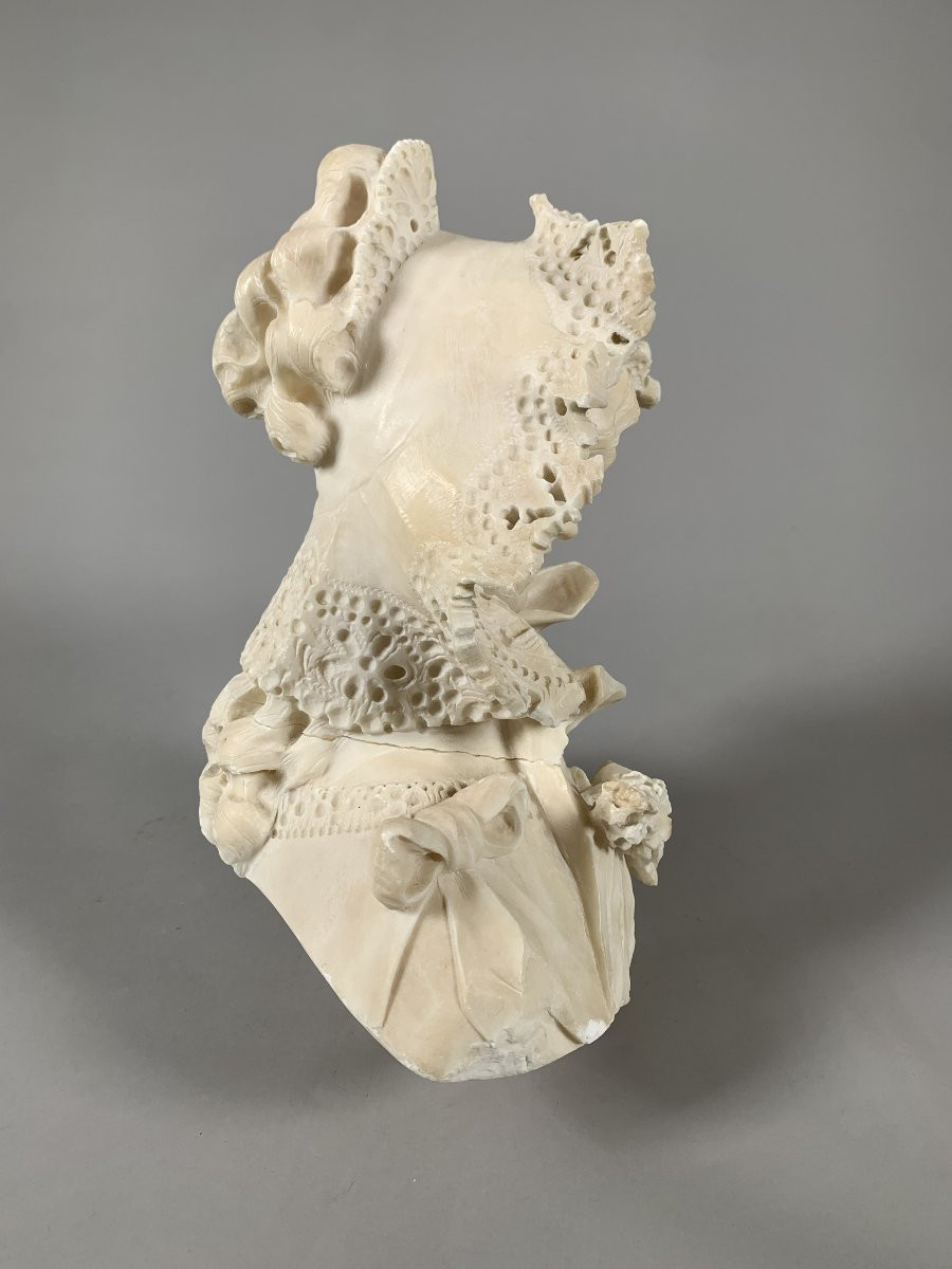 Sculpture Buste En Marbre Jeune Femme Bourgeoise à La Dentelle  Seconde Moitié Du XIXeme-photo-3