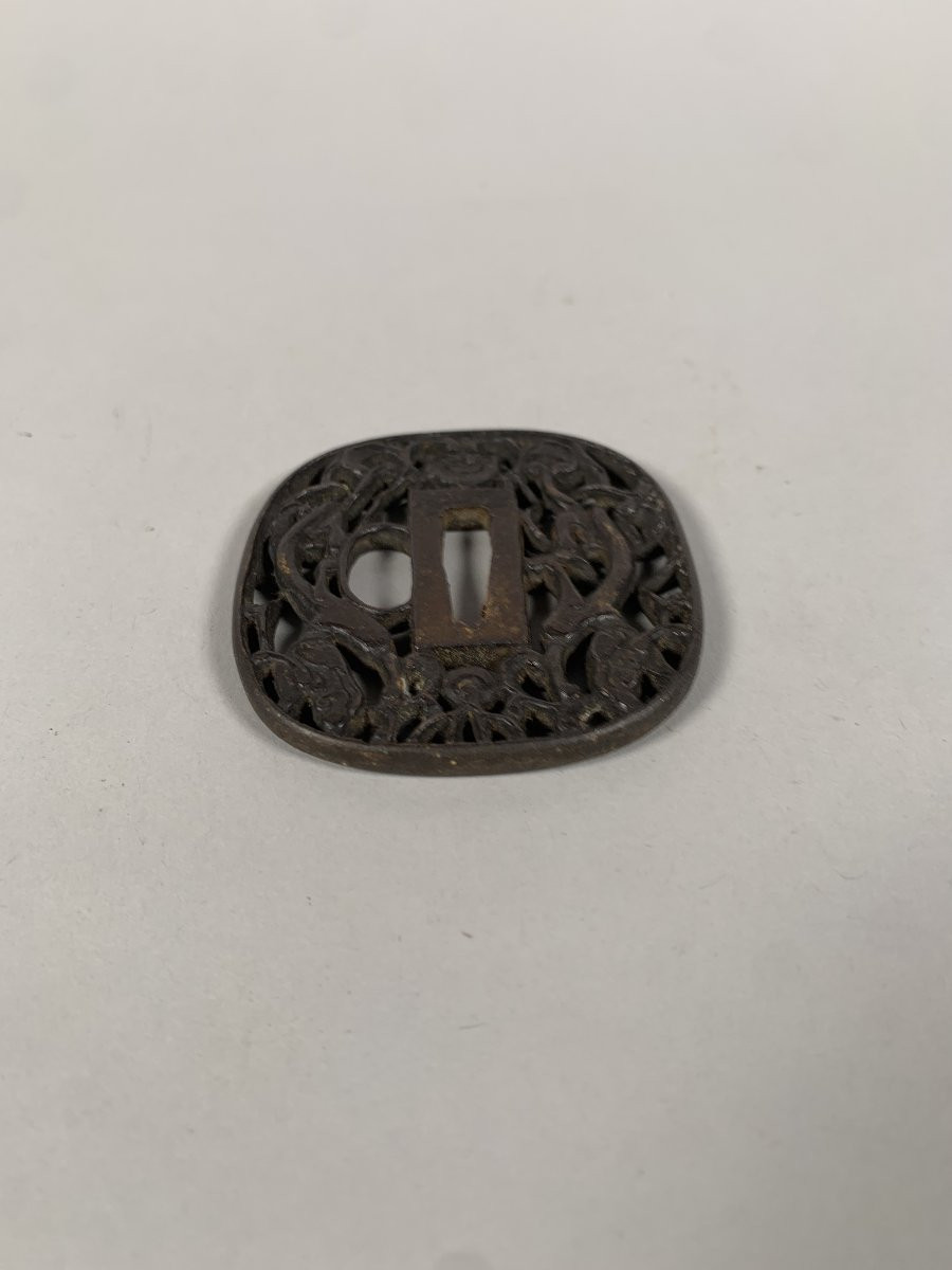 Tsuba Kaku-maru-gata Edo Period (1603-1868) Japan 17th Century -photo-3