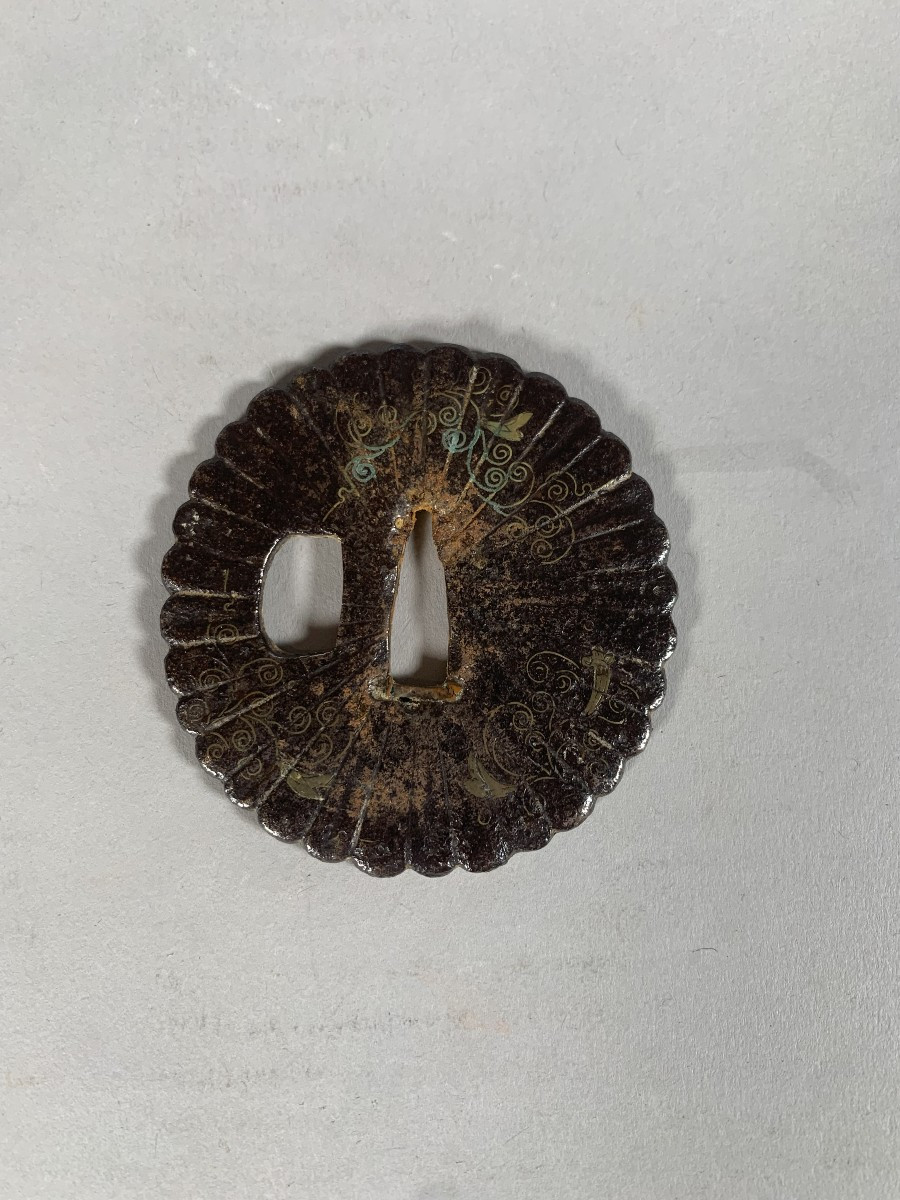 Tsuba Kiku-gata Edo Period (1603-1868)