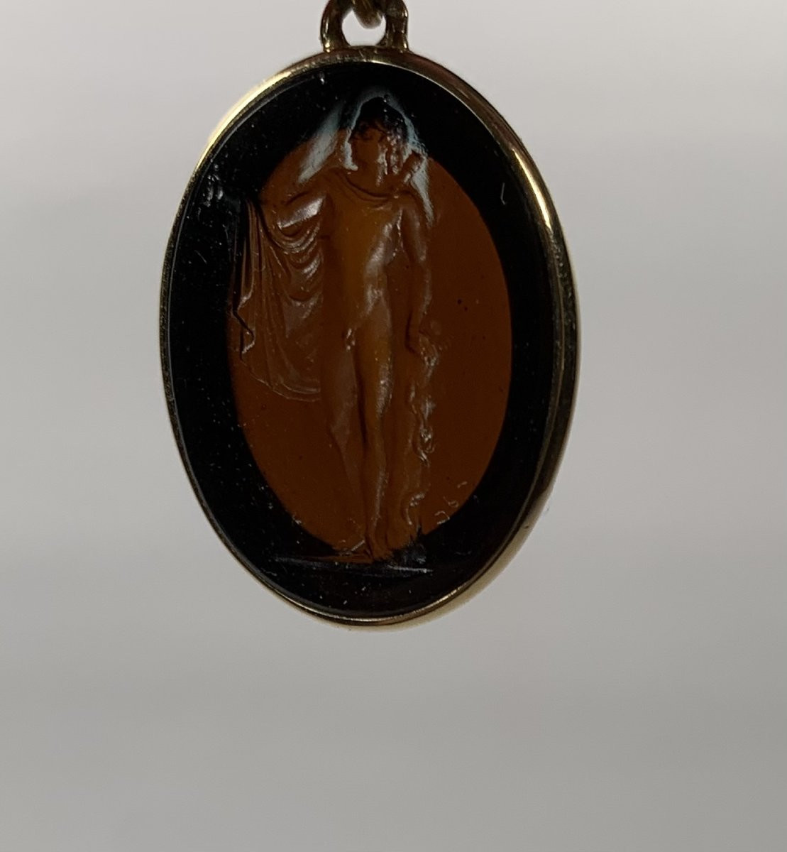 Pendentif En Or Jaune Et Intaille  Représentant l'Apollon Du Belvédère XIXeme Siecle-photo-4