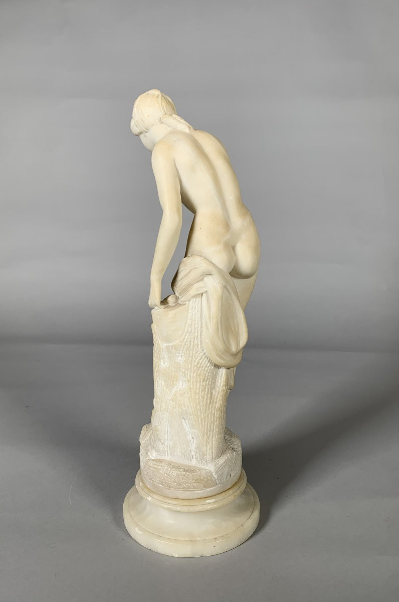 Sculpture En Marbre Blanc  Diane Au Bain d'Apres Falconet (1716-1791) XIXeme Siecle-photo-4