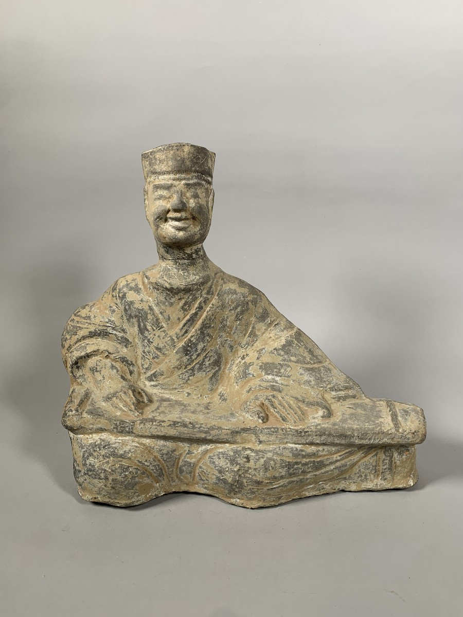 Sculpture d'Un Musicien En Terre Cuite Dynastie Han 206 Bc-220 Ac Mingqi Chine Archeologie