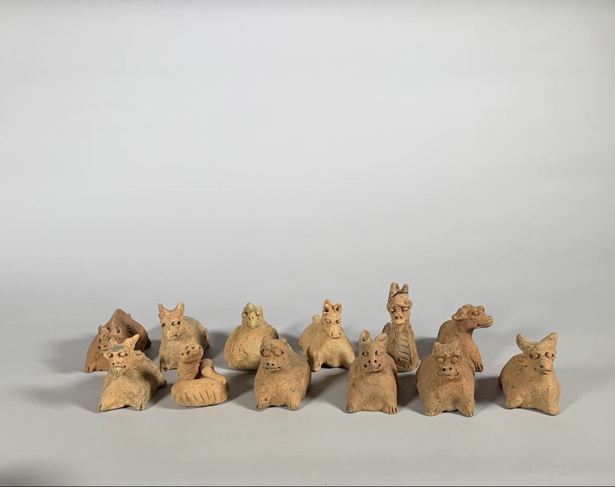 Sculpture En Terre Cuite Des Douzes Animaux Du Zodiaque Chine Dynastie Han Archéologie