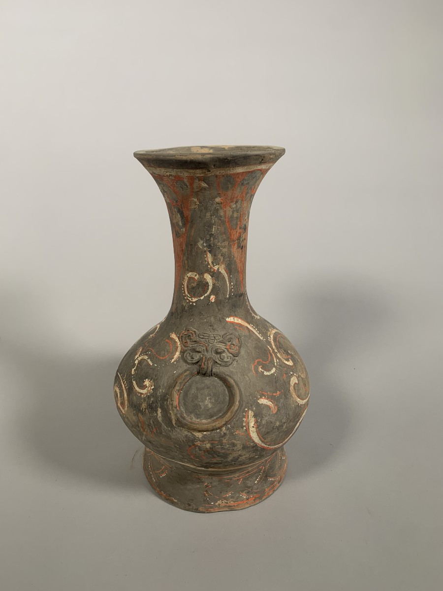 Vase en terre cuite polychrome HU dynastie HAN antérieur II-Ier siècle AV JC. chine archeologie