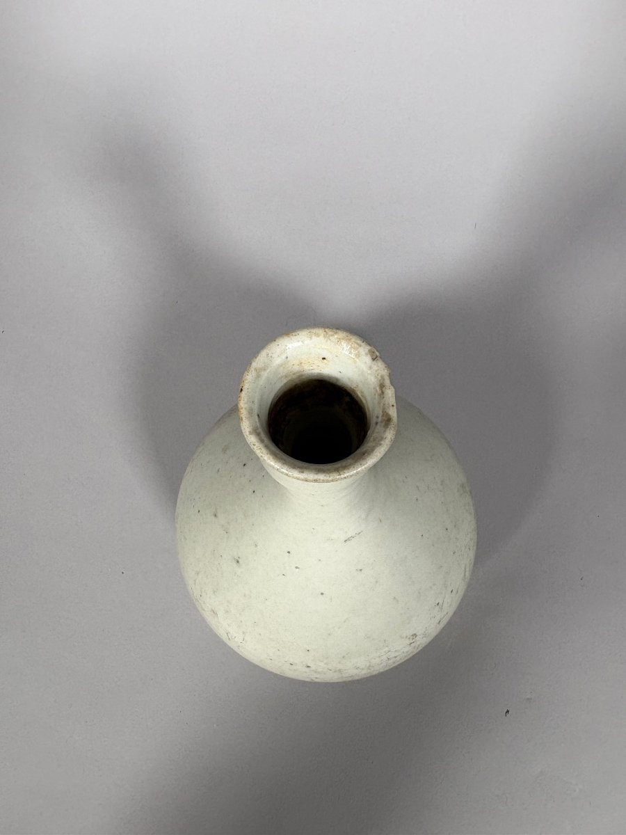 Porcelain Vase, Korea, Joseon Period, 18th Century-photo-4