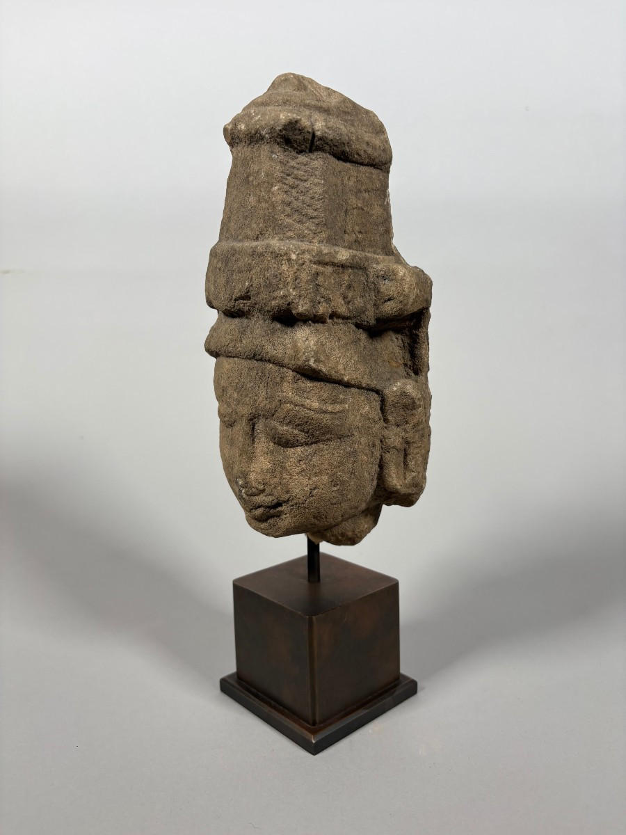 Dynastie Gupta  IV - VIème siècle Sculpture en Pierre de Shiva Inde - 28 cm