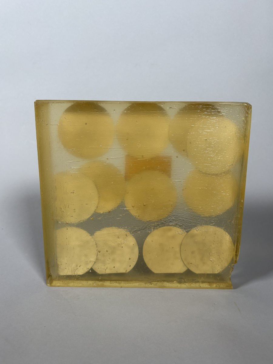 Arman (1928-2005) Prayer To Touch (1973) Inclusion Accumulation In Resin  -photo-3