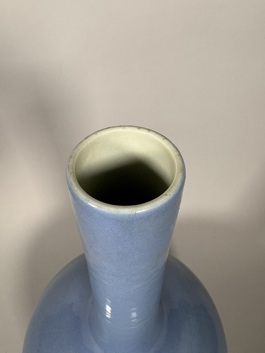 Chinese Lavender Porcelain Vase, Qianlong Period (1736-1795).-photo-3