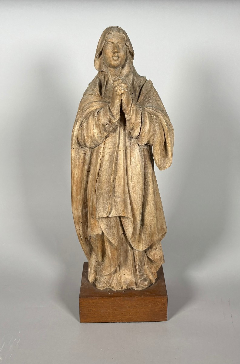 Sculpture en bois vierge  XVIème siècle La vierge prière