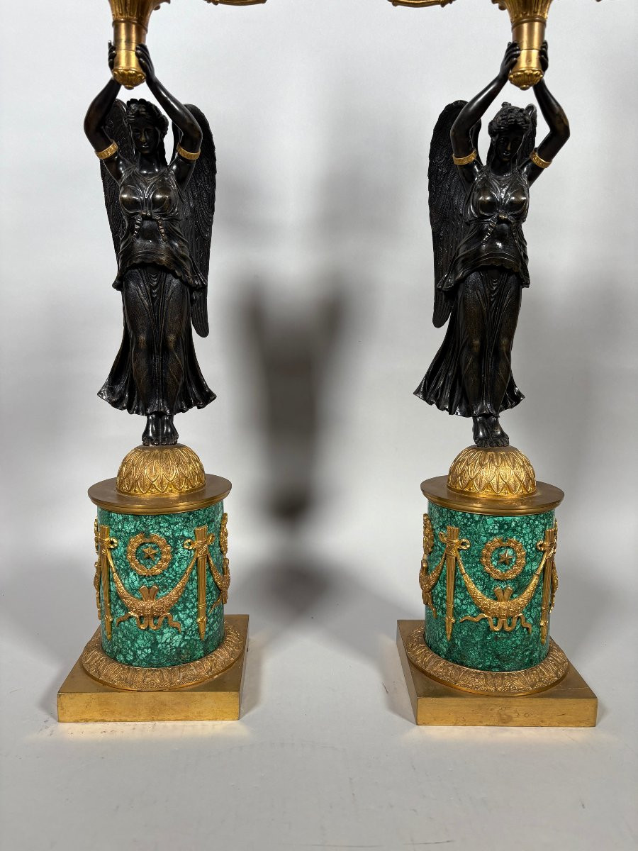 Paire de candélabres aux Victoires ailées Attribués à Pierre-Philippe Thomire (1751-1843) -photo-3