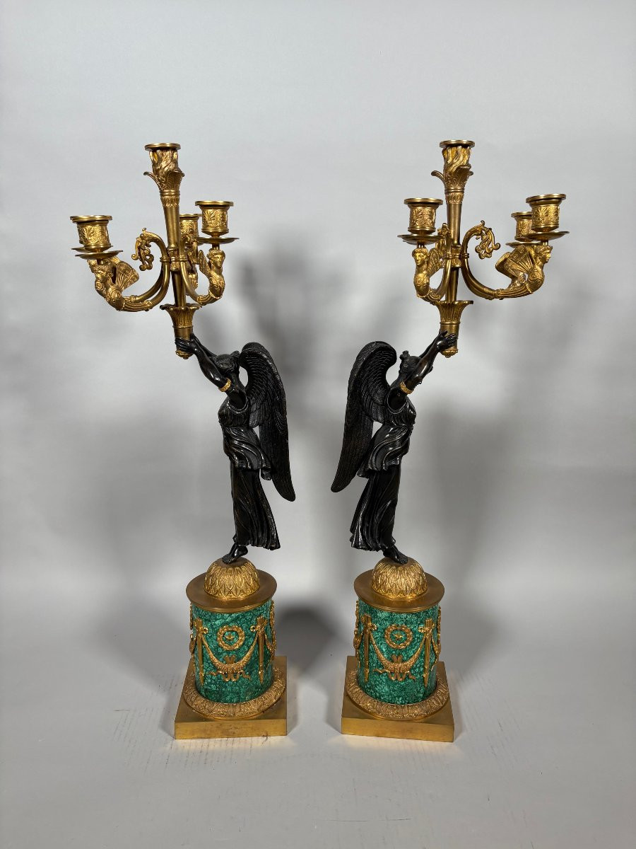 Paire de candélabres aux Victoires ailées Attribués à Pierre-Philippe Thomire (1751-1843) -photo-3