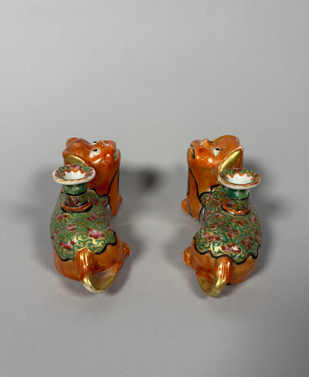 Pair Of Foo Dogs, China, Jiaqing (1796-1820), Porcelain Incense Stick Holders -photo-2