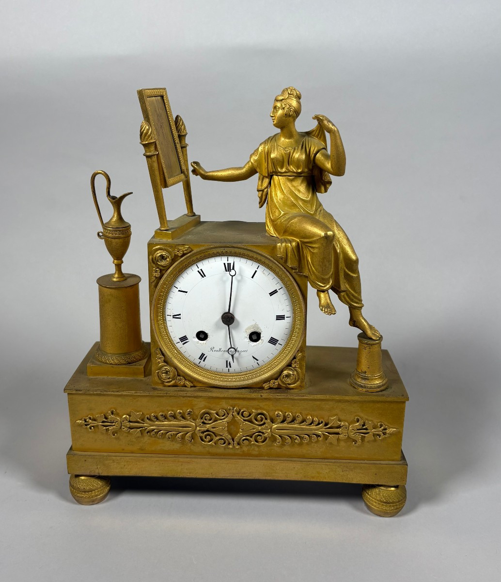 Pendule de cheminée Femme a la toilette epoque Empire XIXeme siecle