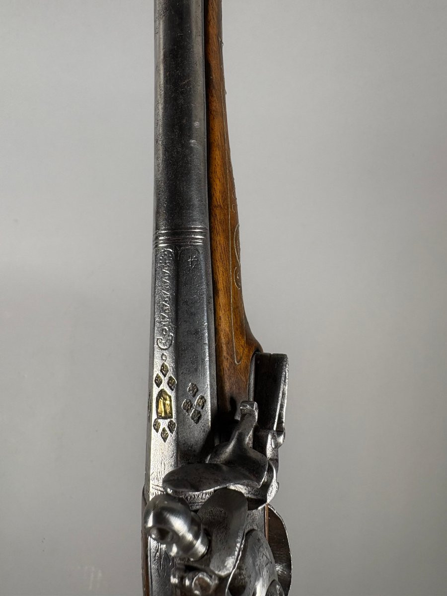  Pistolet  à silex richement décoré XVIIIeme siecle Epoque Louis XIV-photo-3