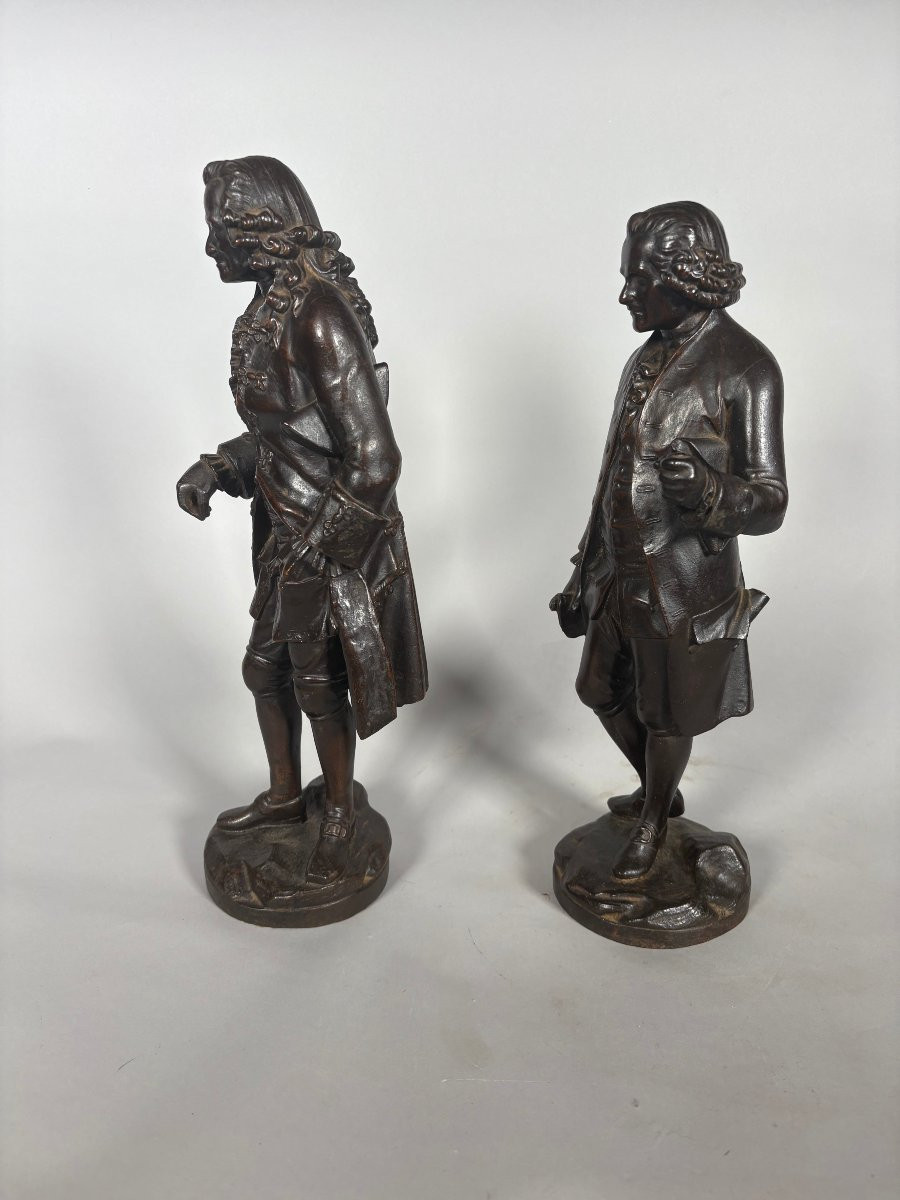 Paire Sculpture en pied de Voltaire et Rousseau XIXème siècle époque Restauration Charles X-photo-1