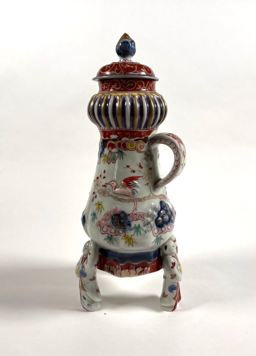  Fontaine tripode en porcelaine Imari Japon Ere Edo (1603-1868)-photo-3