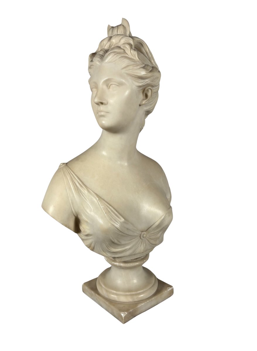 Sculpture en marbre blanc, buste de Diane d'apres Jean-Antoine Houdon (1741-1828)