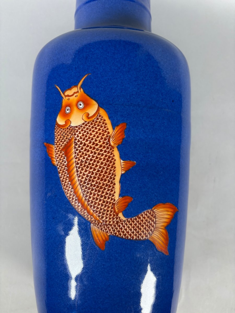 China, 19th Century Porcelain Scroll Vase Decorated With Carp On A Powder-blue Background-photo-4