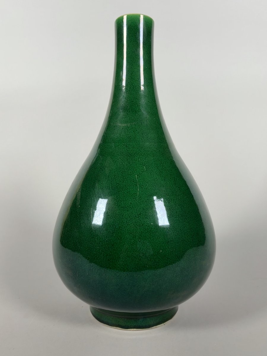 Vase en porcelaine monochrome vert   Kangxi (1662-1722) Chine  XVIIIeme siecle -photo-1