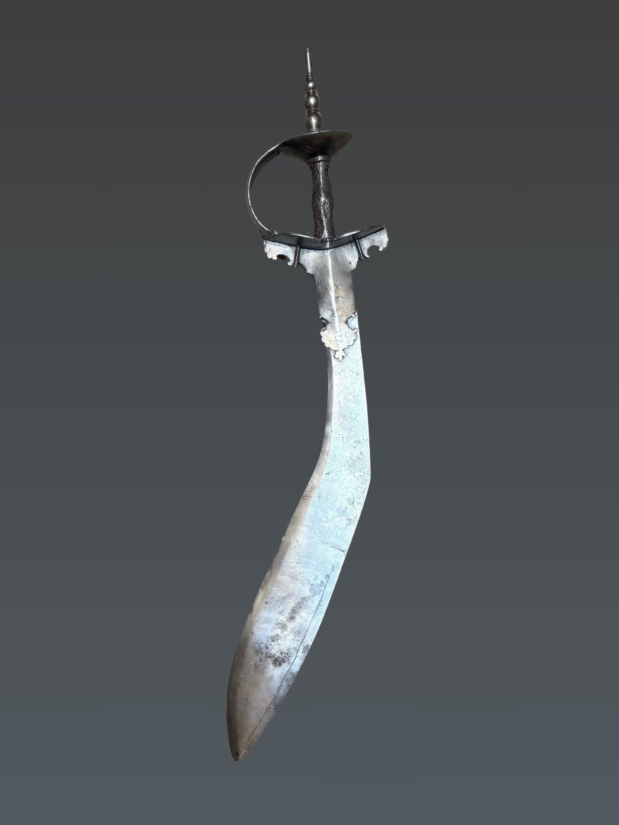  Khanda (or Tegha) Rajput Saber, North India, 17th Century-photo-2