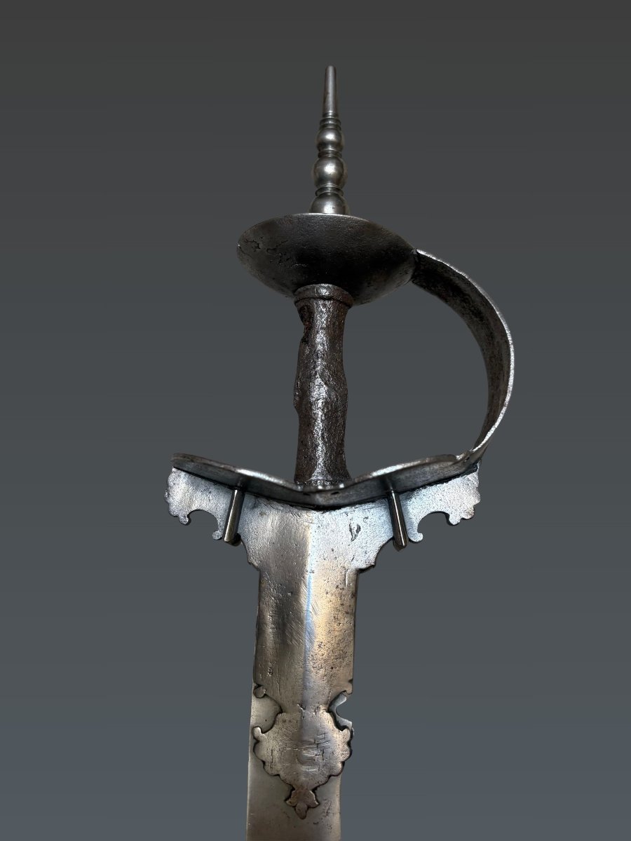  Khanda (or Tegha) Rajput Saber, North India, 17th Century-photo-1