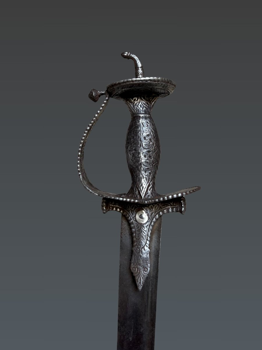  Sabre de type firangi à poignée khanda Inde, XVIIe siècle-photo-3