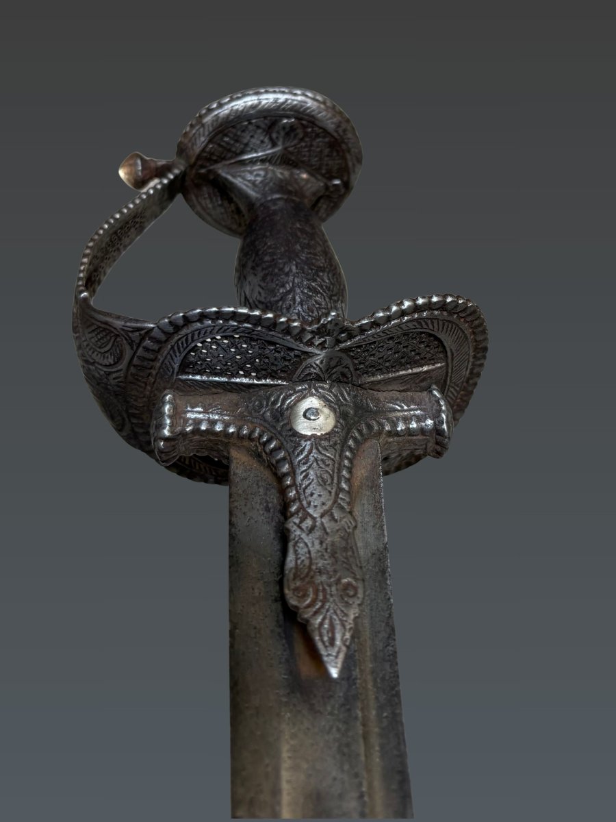  Sabre de type firangi à poignée khanda Inde, XVIIe siècle-photo-2