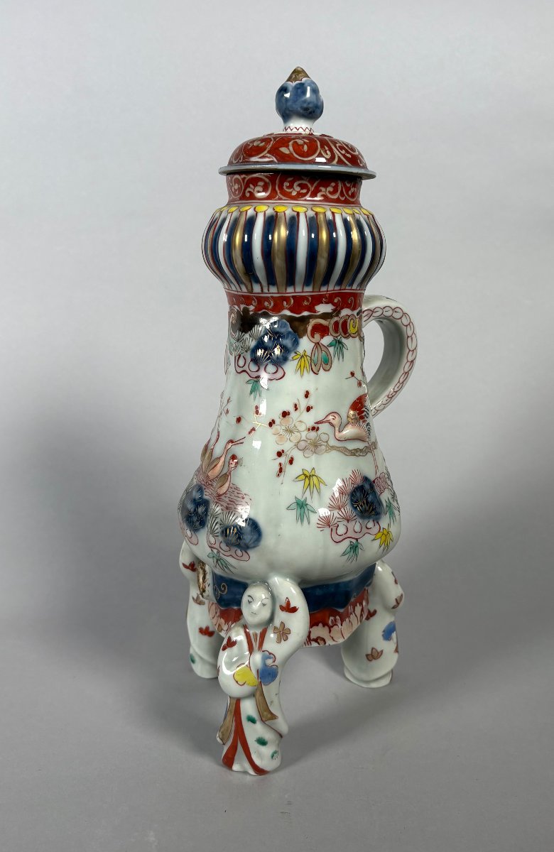 Fontaine tripode en porcelaine Imari Japon Ere Edo (1603-1868) XVIIème - XVIIIème siècle-photo-1