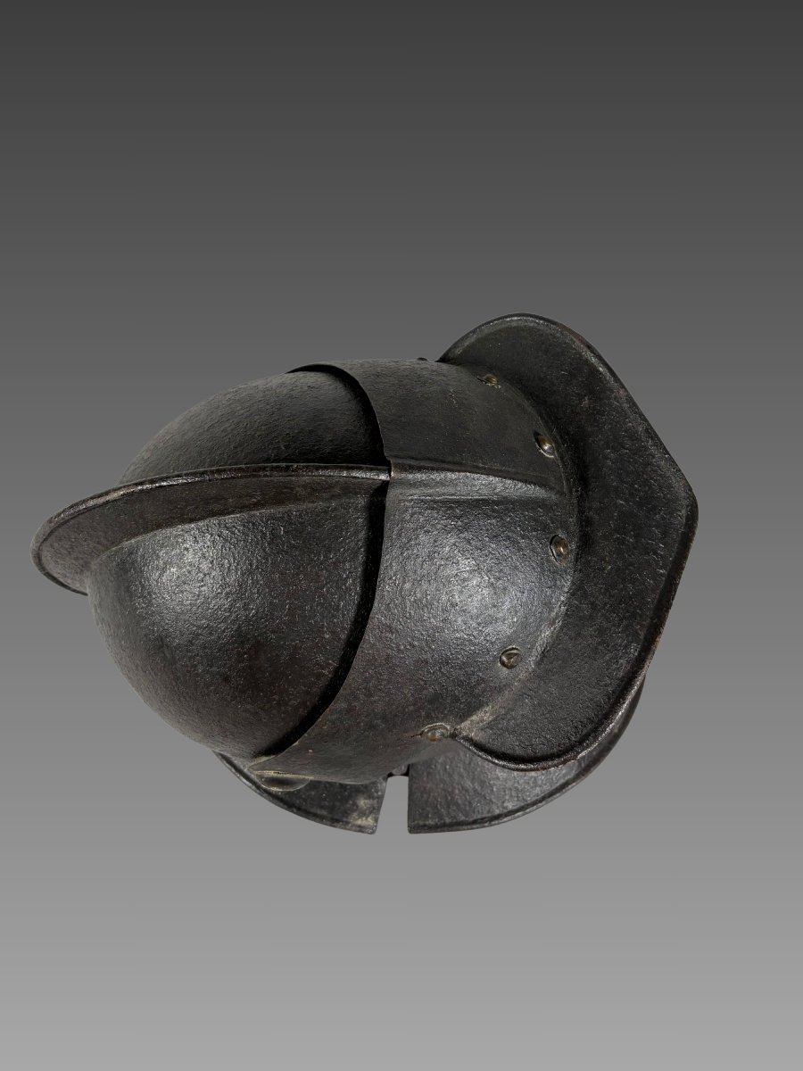 16th-century Wrought-iron "savoyard" Helmet Armor-photo-4