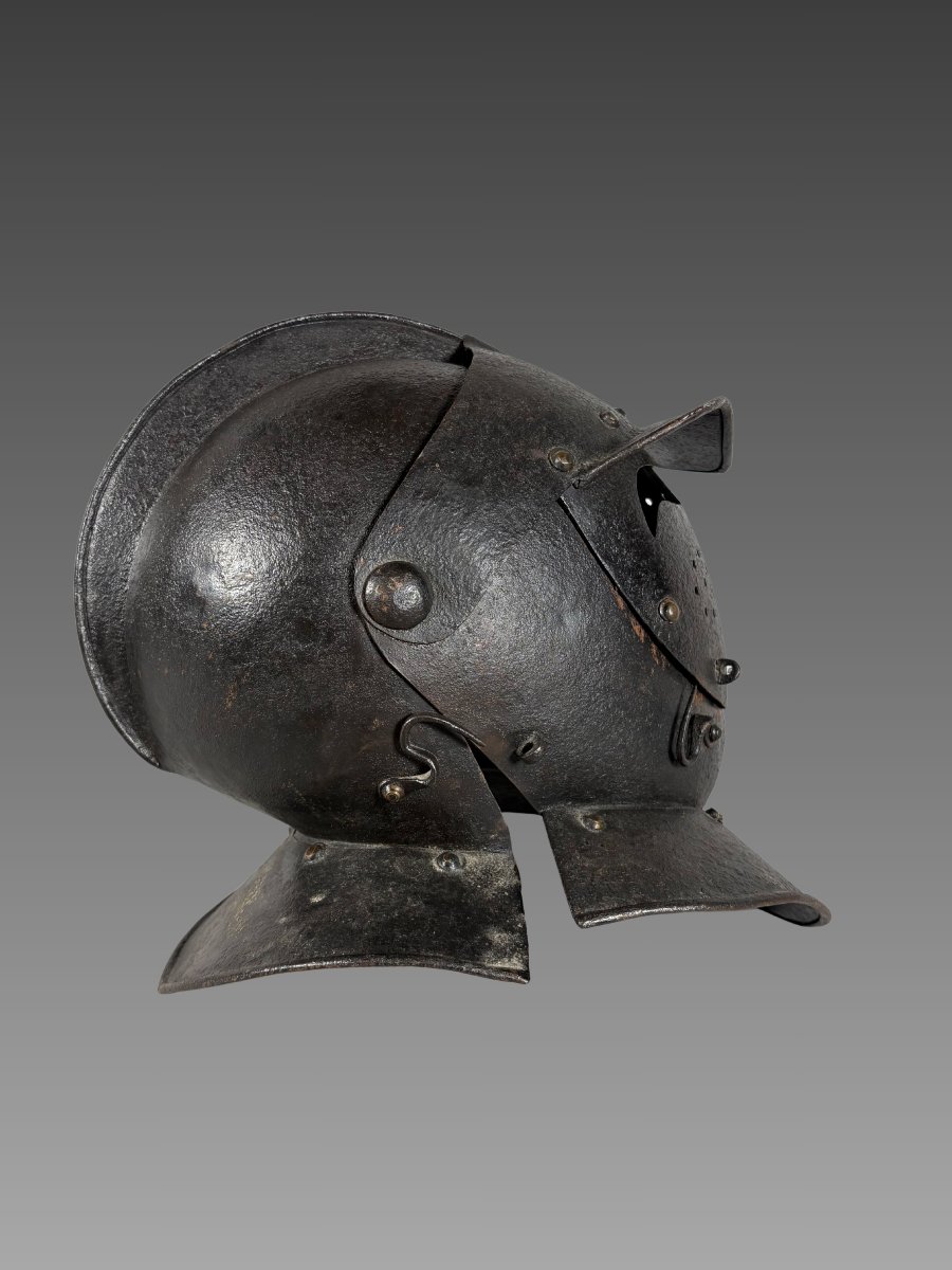 16th-century Wrought-iron "savoyard" Helmet Armor-photo-2