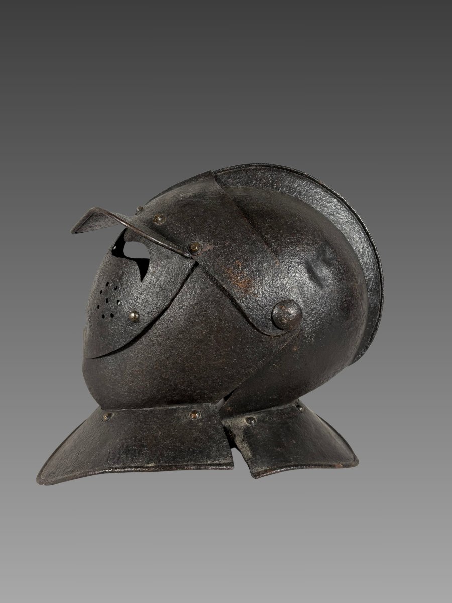 16th-century Wrought-iron "savoyard" Helmet Armor-photo-4