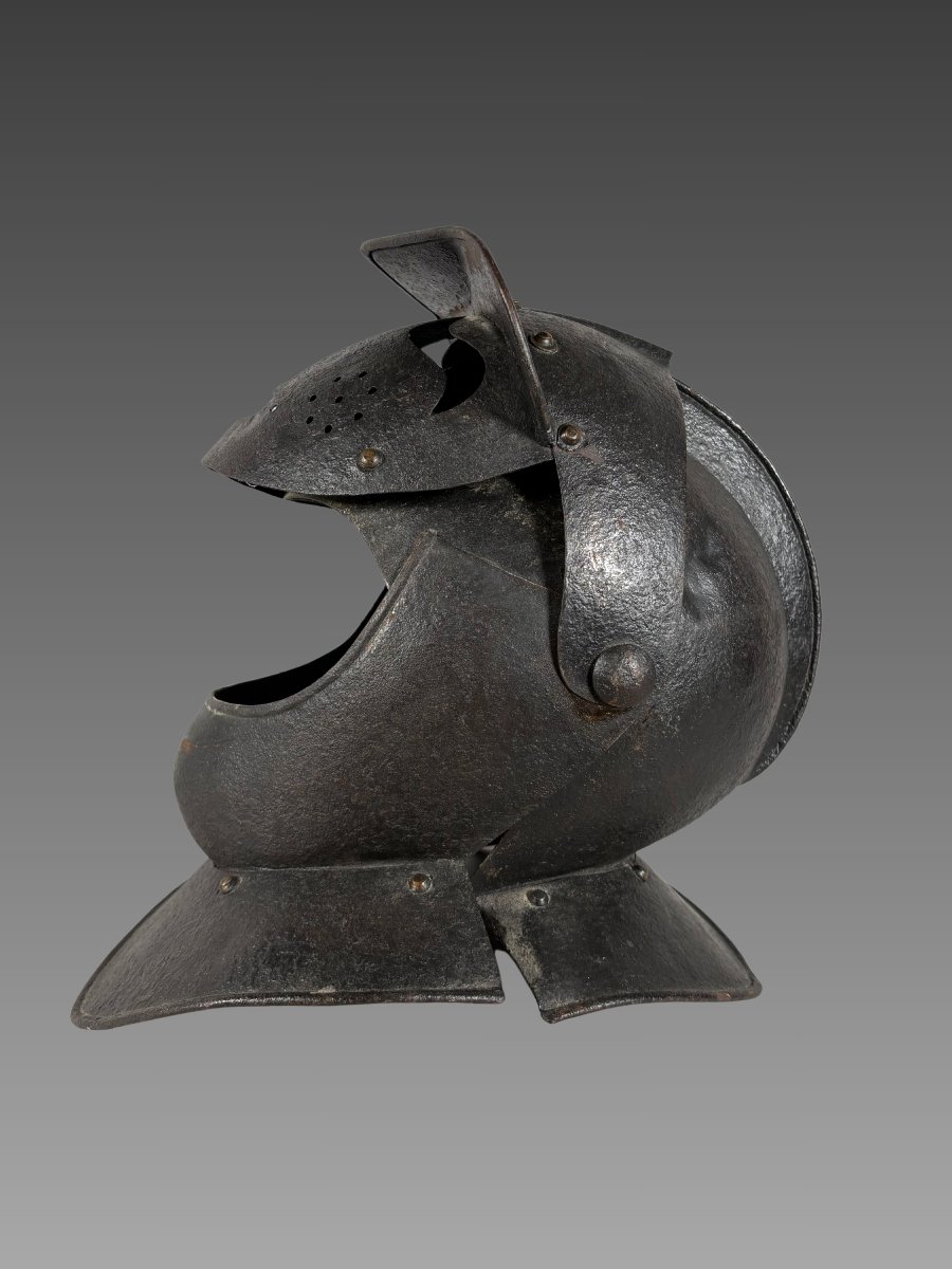 16th-century Wrought-iron "savoyard" Helmet Armor-photo-5