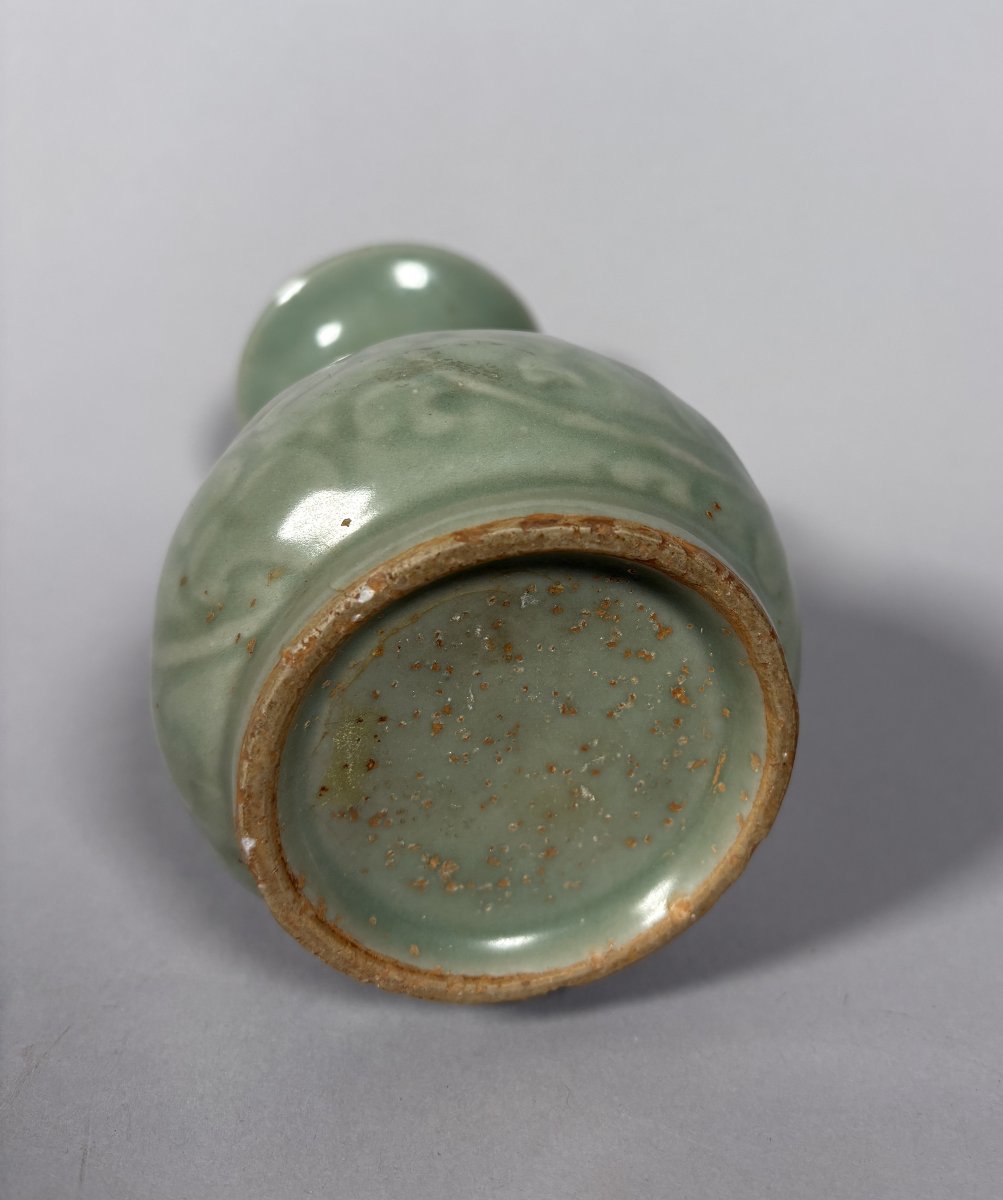 Vase en grès céladon Longquan Dynastie Yuan-Ming - Chine-photo-1