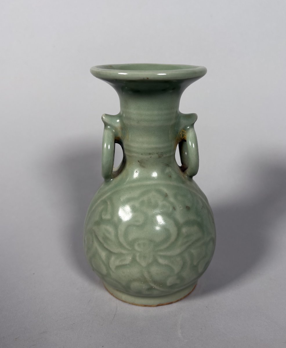 Vase en grès céladon Longquan Dynastie Yuan-Ming - Chine