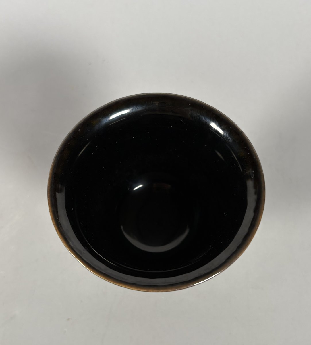 Coupe sur pied en porcelaine monochrome noir  XVIIIème siècle Chine-photo-2