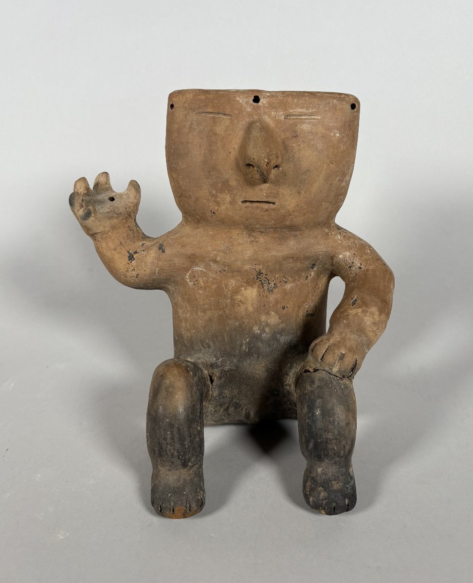 Culture Quimbaya, Colombie circa 500-1500 apr. J-C. Sculpture d'un chef  Cacique
