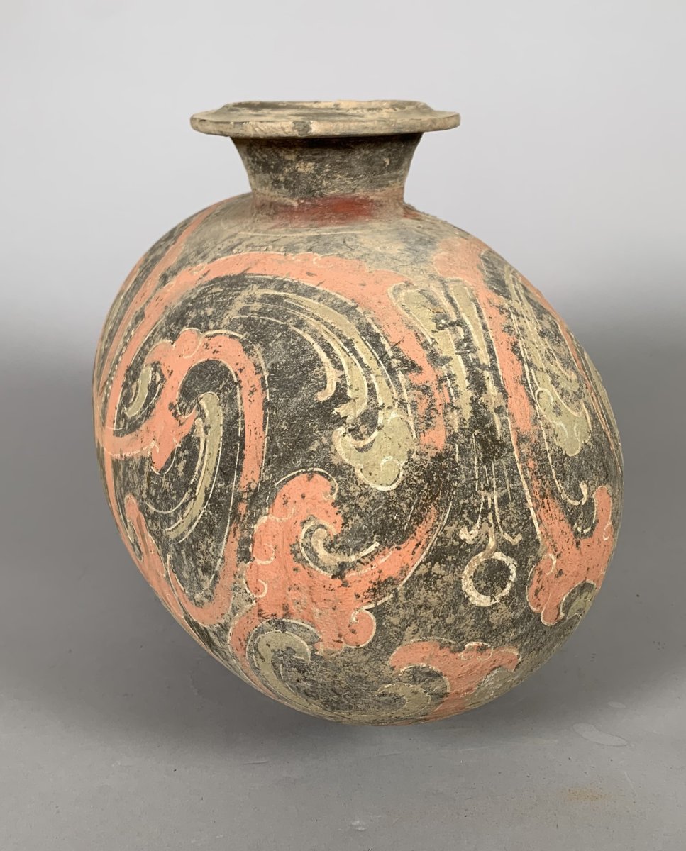 Vase Cocon en terre  polychrome  Dynastie HAN antérieur (206 BC- 220 AC). Chine Antique-photo-1