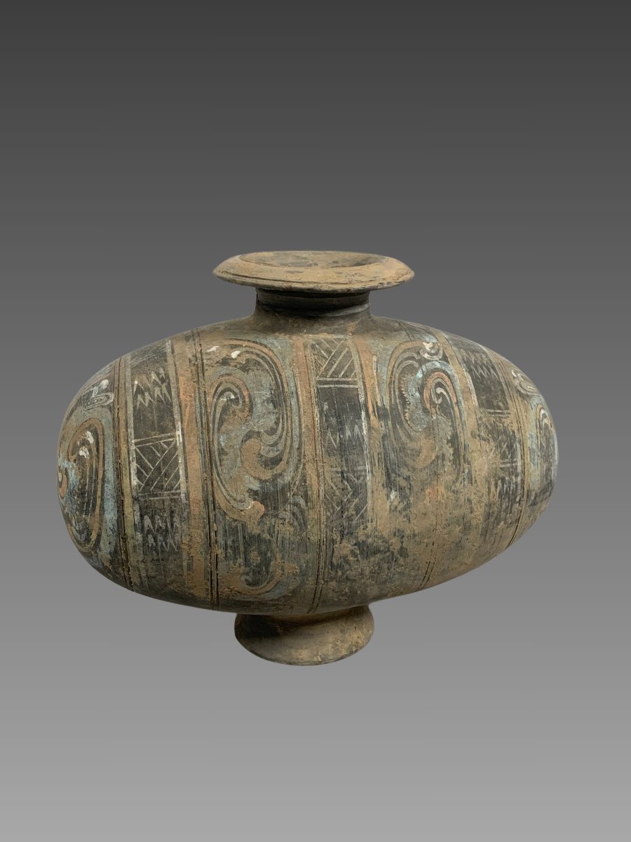 Polychrome Earthenware "cocon" Vase, Early Han Dynasty (206 Bc–220 Ad). Ancient China-photo-1